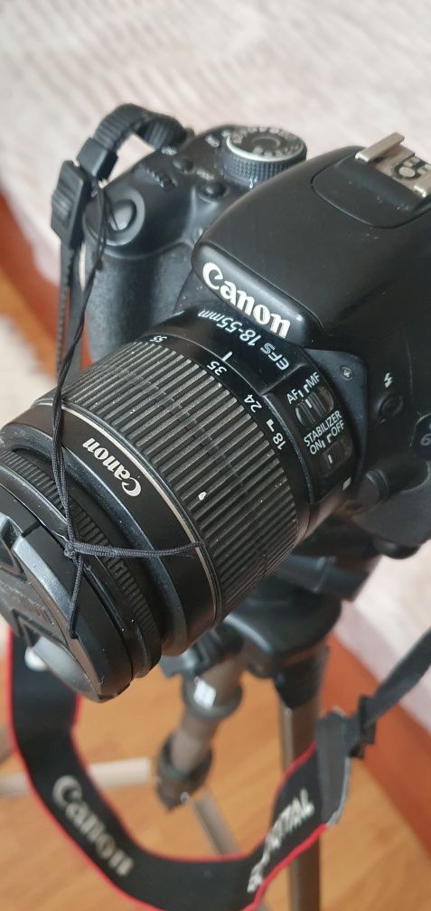 Canon EOS 600 D фотопарат