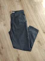 Spodnie Levi's mom jeans rozmiar 32