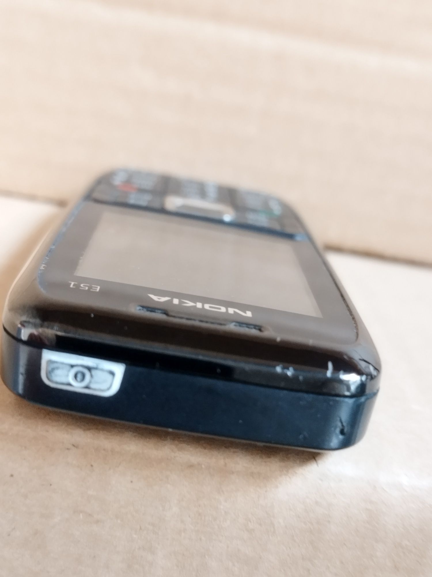 Telefon Nokia E51 Retro