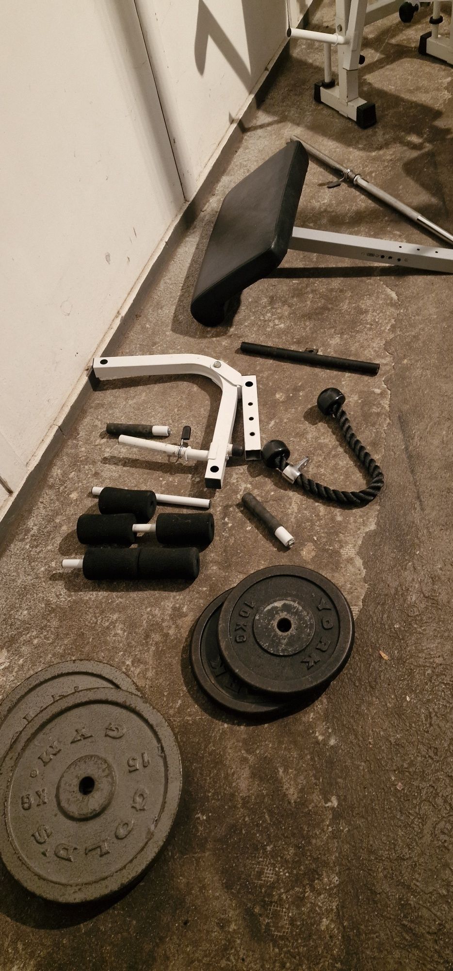 Ławka ławeczka z Wyciągiem.Sztangą.Modlitewnikiem. Obciążenie 50kg