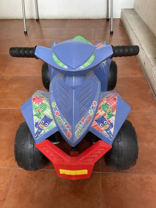 Moto quatro crianca