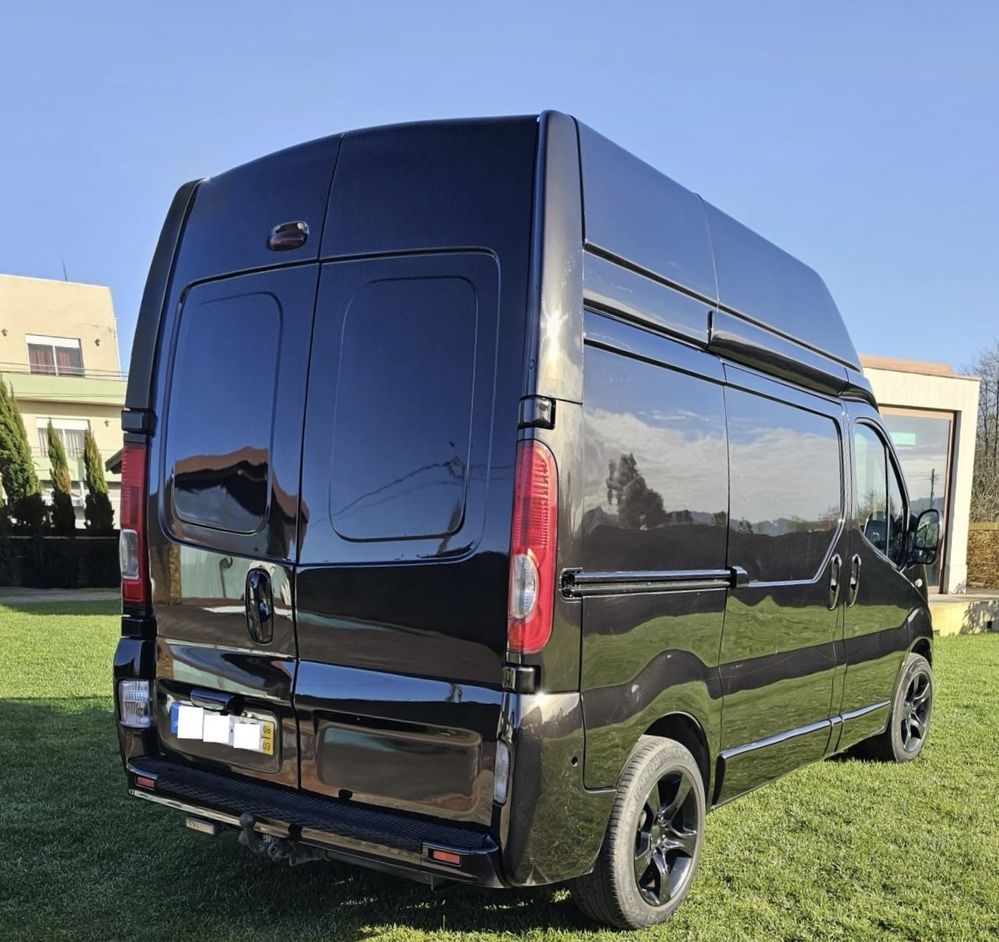 Renault Trafic (tecto alto)