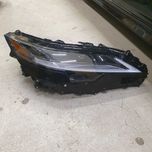 Передняя правая фара в сборе Lexus RX 2023 год USA