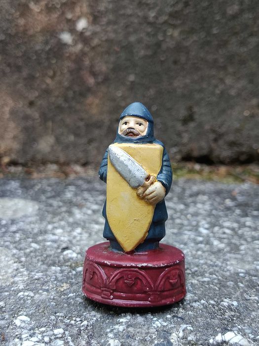 Conjunto de figuras de soldados medievais