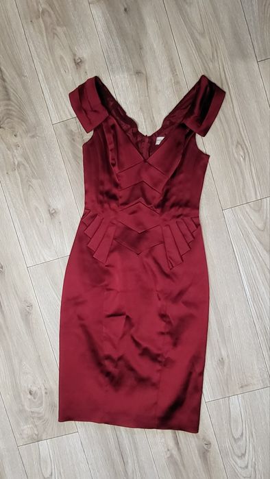 Sukienka koktajlowa imprezowa weselna
marki Karen Millen
Rozmiar M (10