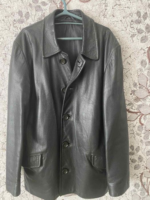 Продам кожаный пиджак.