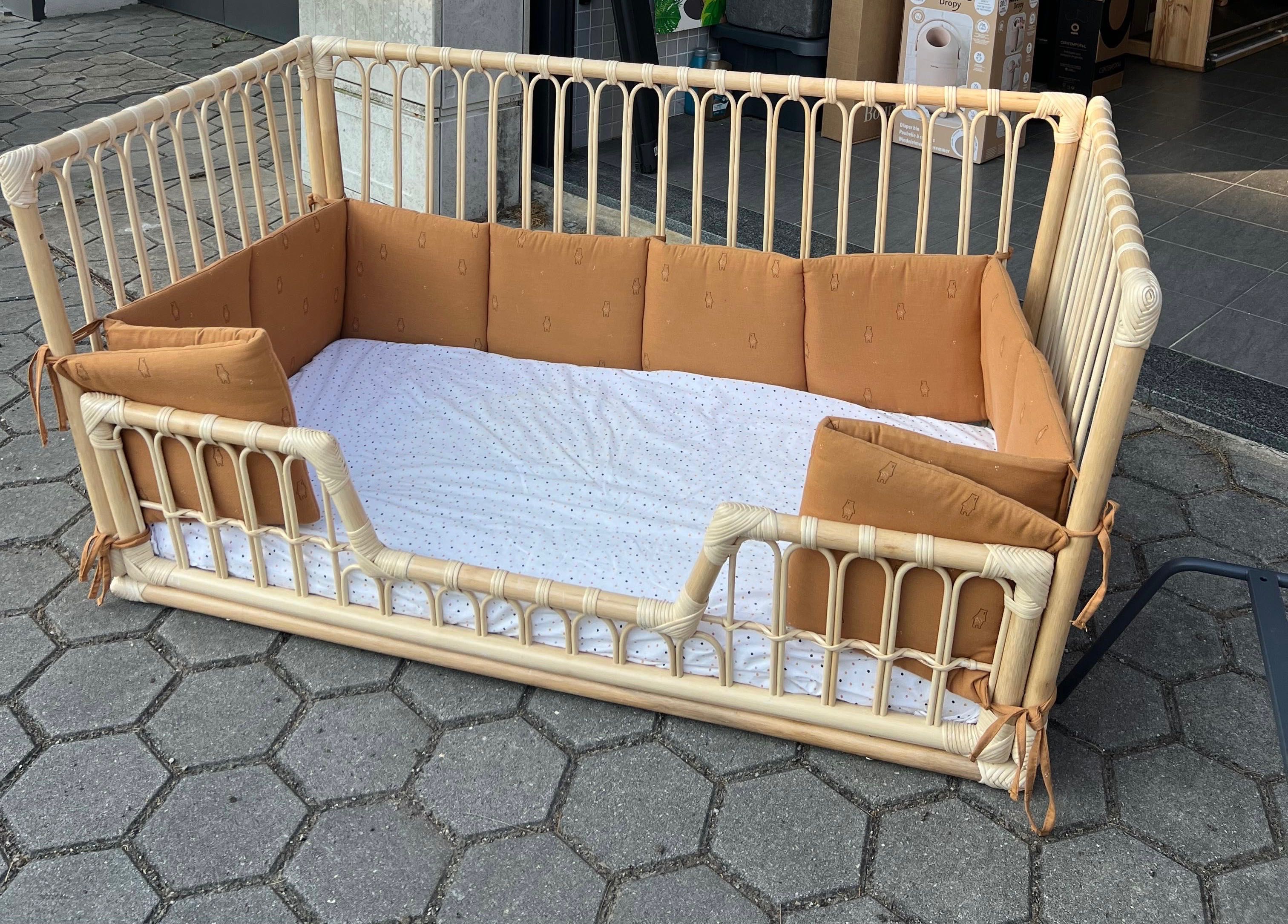 Berço BAMBU como novo - vira cama