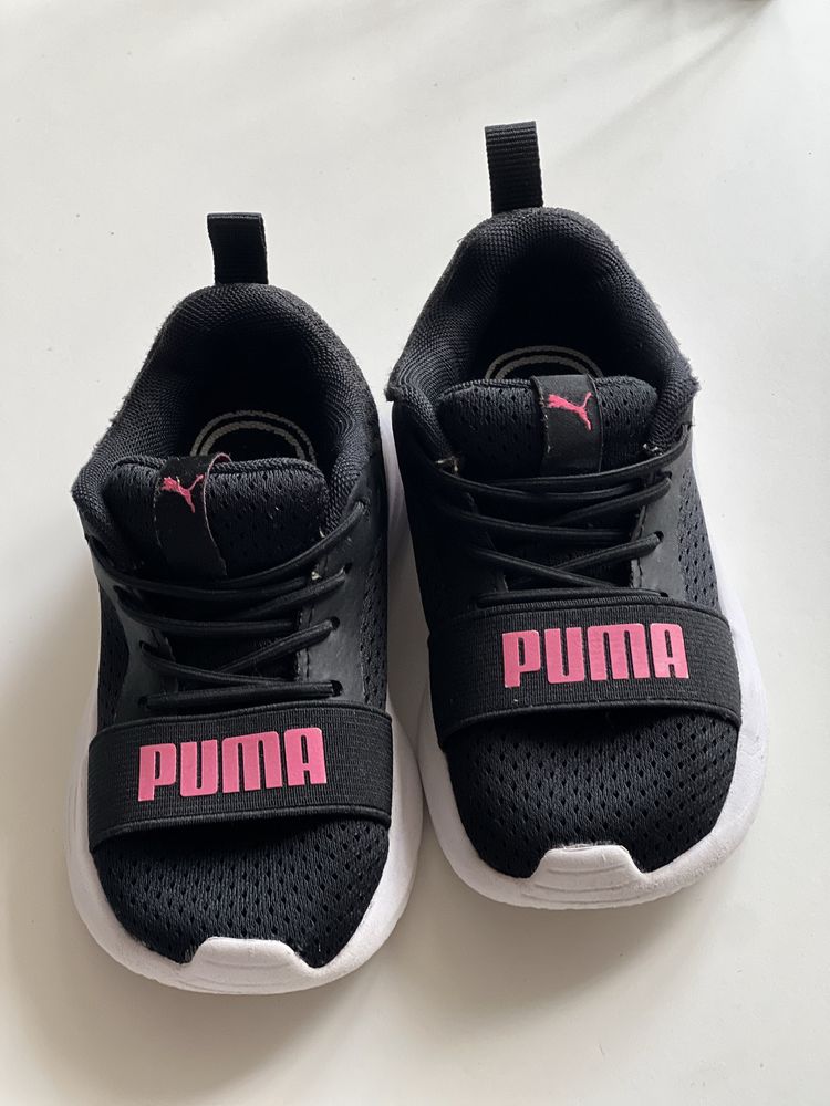 Кросівки PUMA для дівчинки