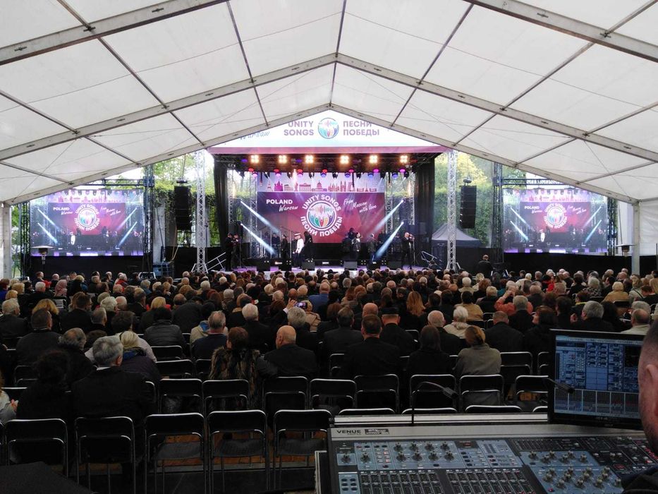 Wynajem sceny nagłośnienia oswietlenia 12x10 10x8 8x6