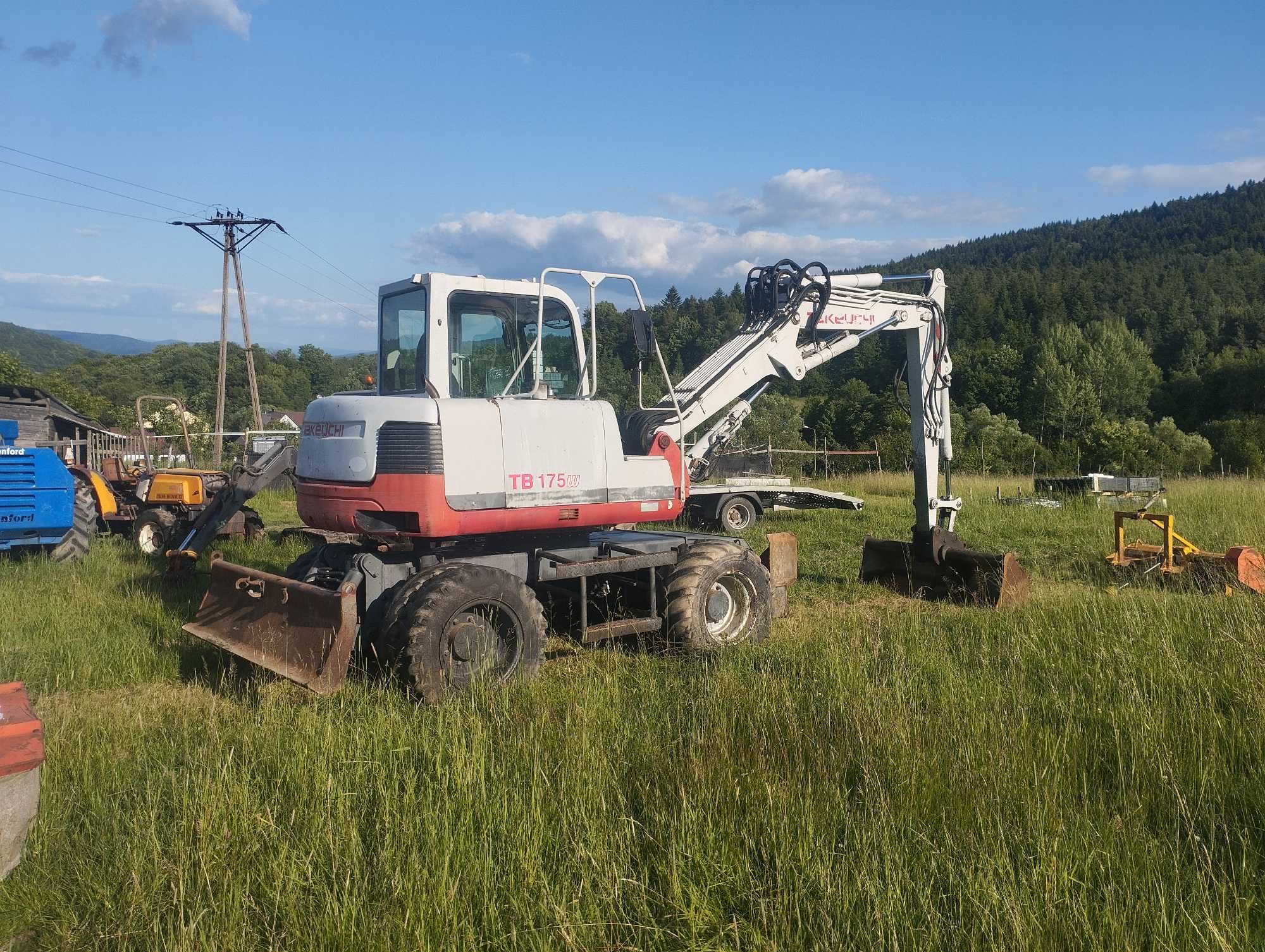 koparka kołowa takeuchi tb175W jcb volvo cat kubota