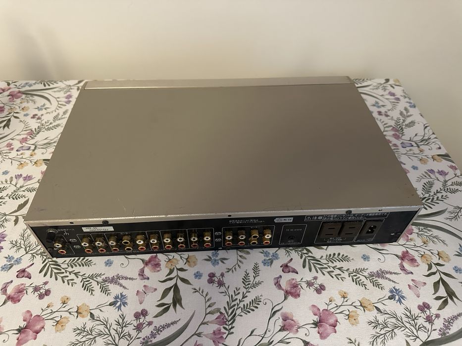 Przedwazmacniacz technics SU-C1010 Sprawny