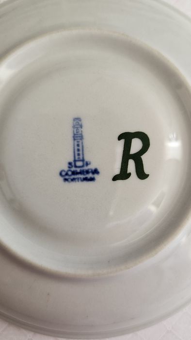 Prato de porcelana antigo SP Coimbra