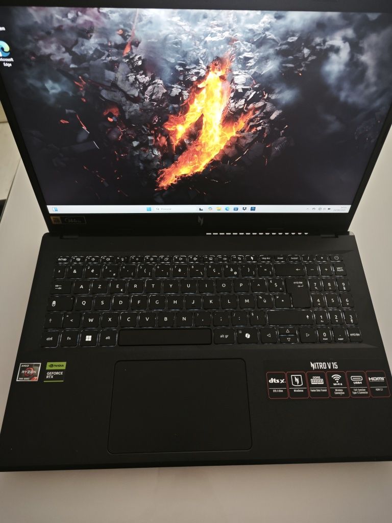 Acer nitro v15 ryzen 7/rtx 4060/144hz/512 ssd/16 ram