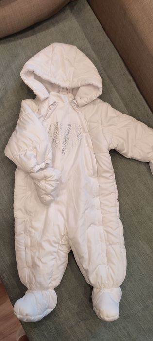 Biały kombinezon 74