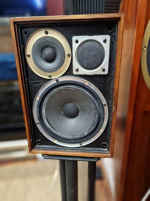 Colunas wharfedale denton 3