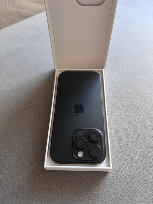 Iphone 16 pro na gwarancji