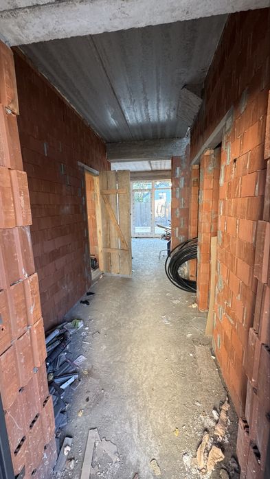 Готовый дом на против парка Дубки. Газ и центральные коммуникации