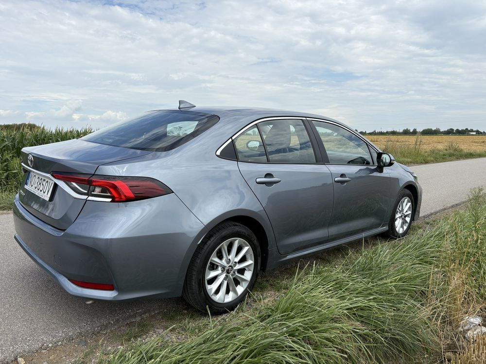 Toyota Corolla E21 1.6 Benzyna