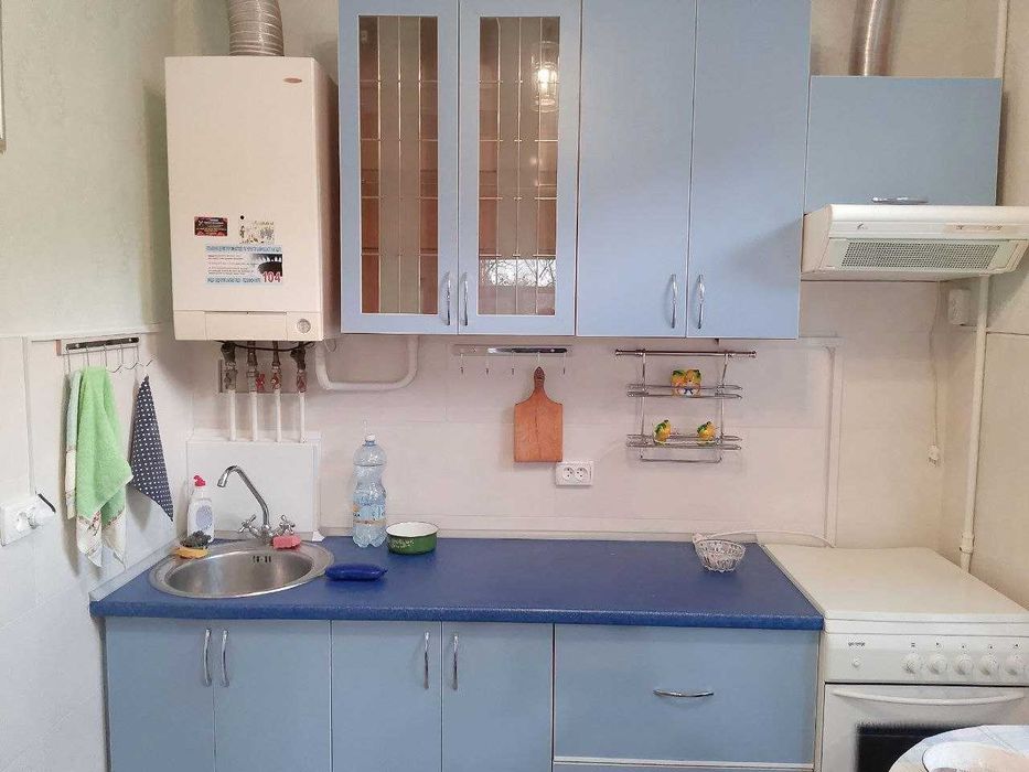 2 кімнатна - автономне опалення, ремонт в центрі - усі меблі і техніка