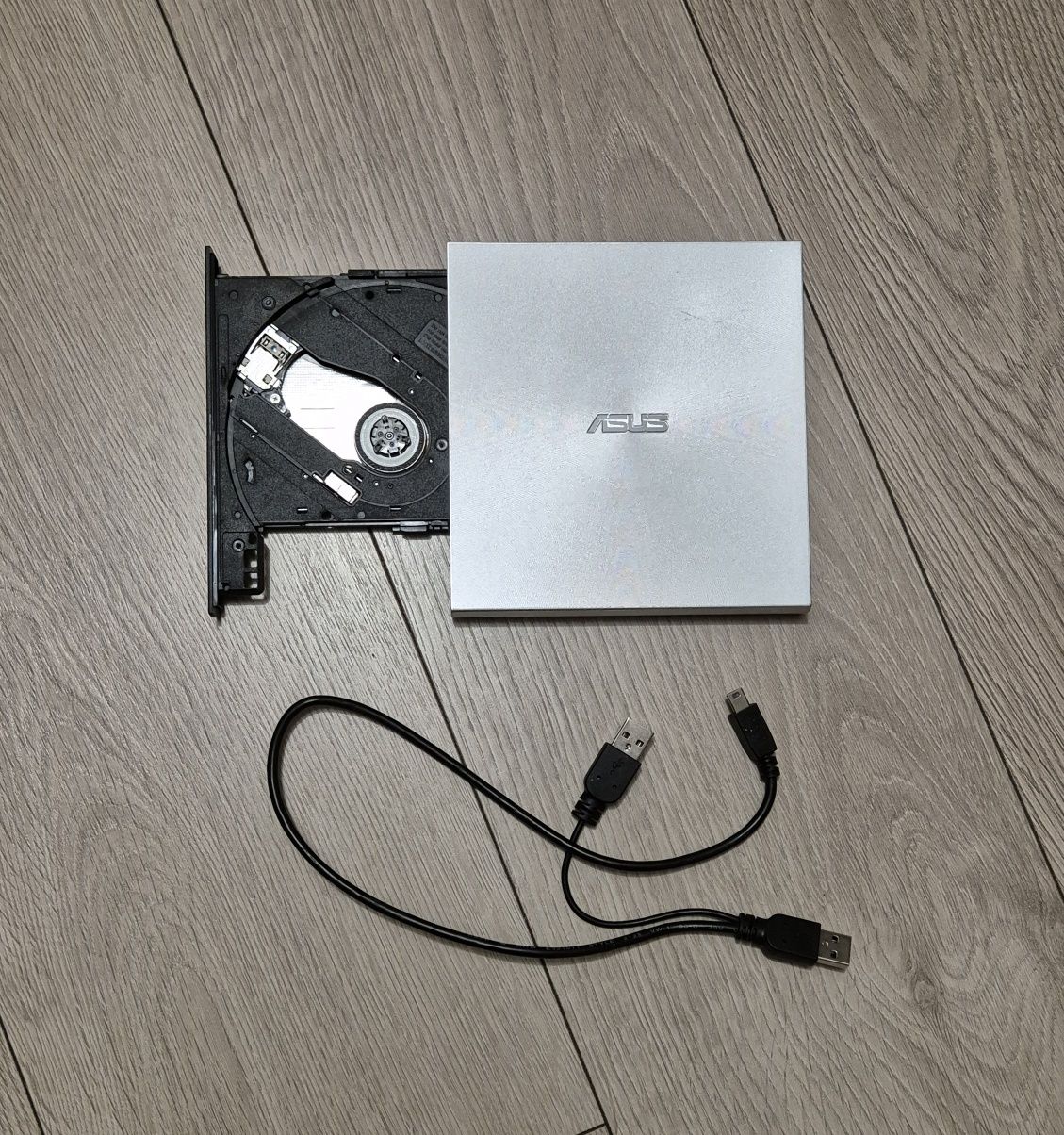 Zewnętrzna nagrywarka DVD  Asus ultra-slim ZenDrive