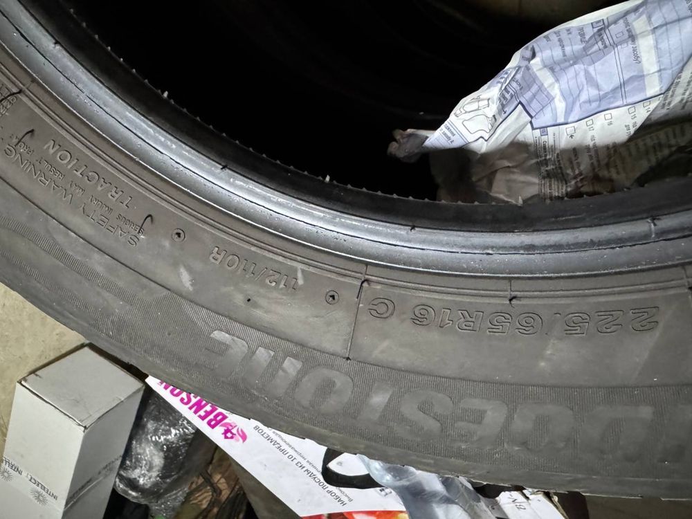 Шины 225/65/r16c Bridgestone 112/110 2023 года резина T4 T5
