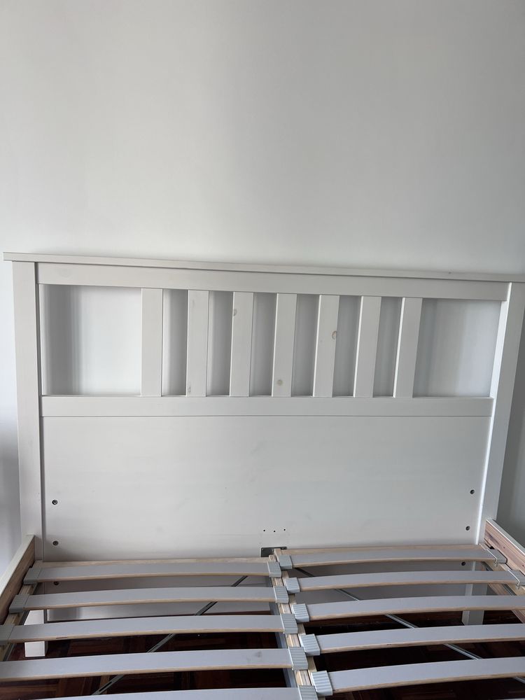 Cama Ikea Hemnes c/ estrado