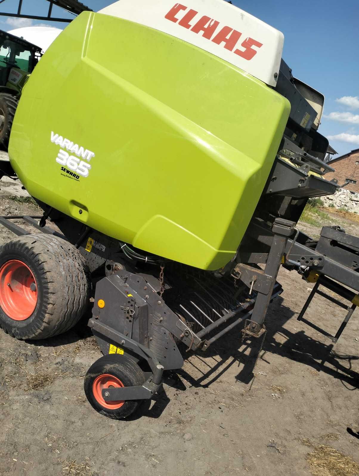 Prasa rolująca Claas Wariant 365 RC