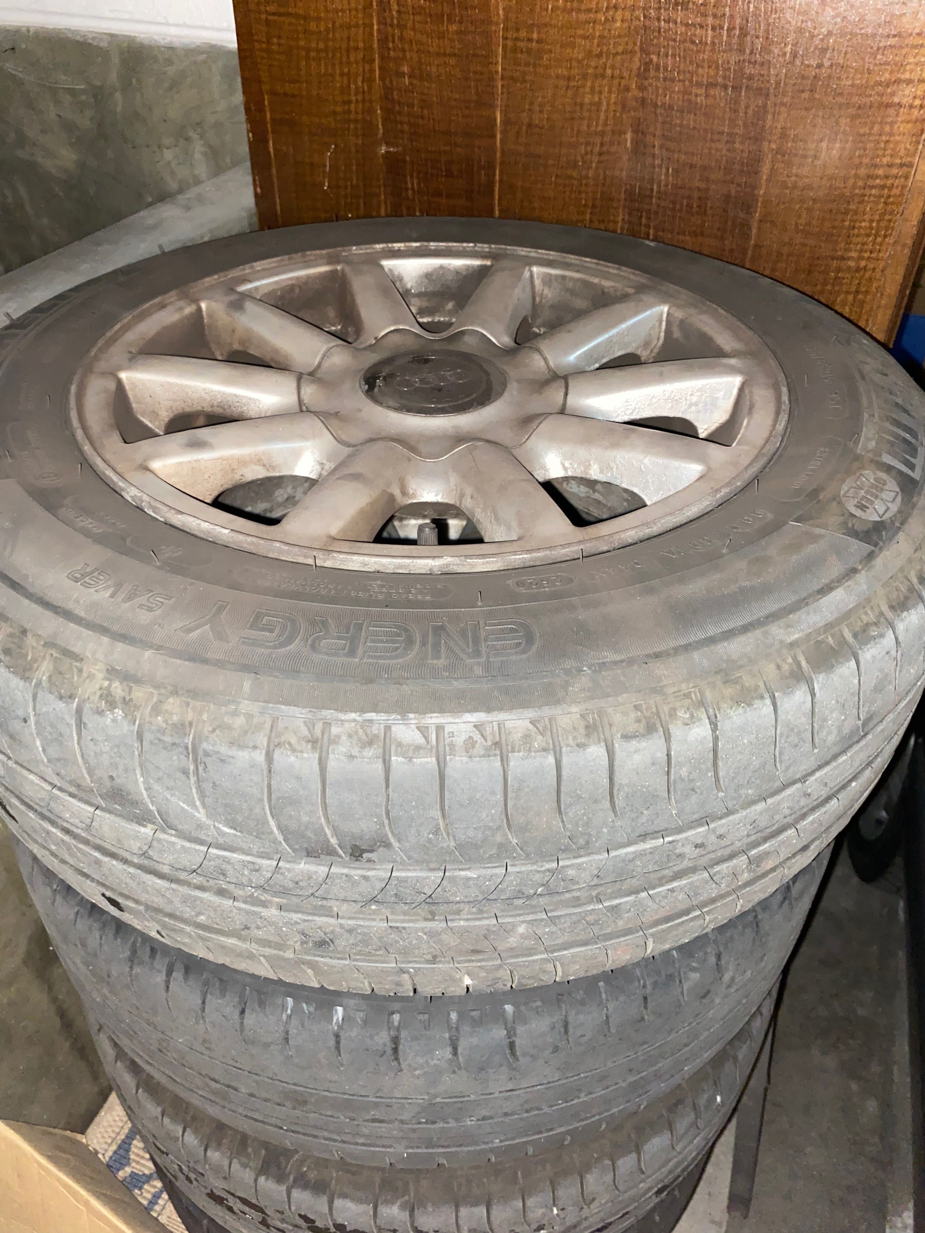 Pneus michelin r15 Audi