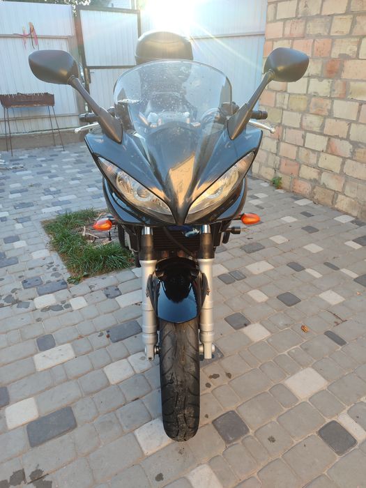 Ямаха Файзер FZ6