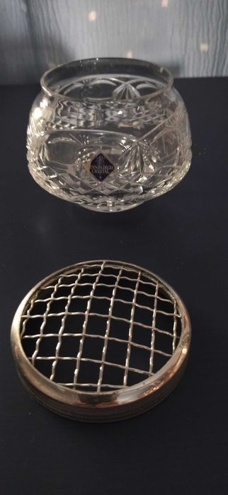 Jarra Floreira de Cristal com tampa