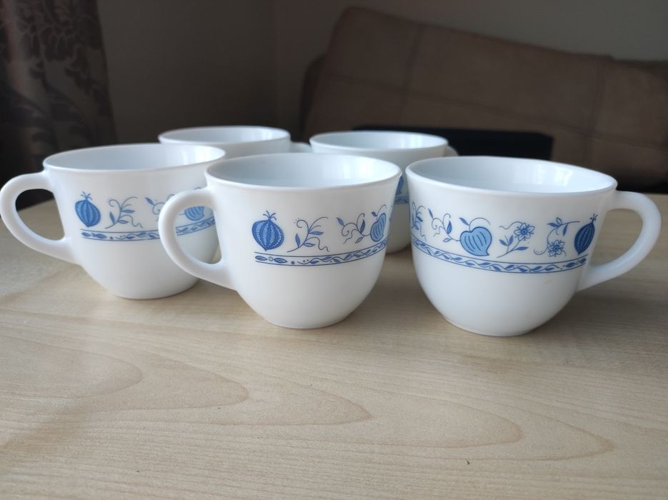 Чашки синий лук Іспанія