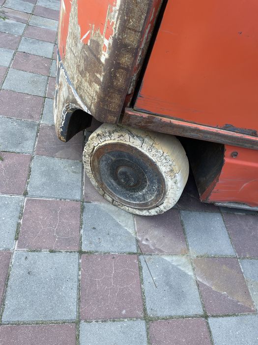 Електричний навантажувач Toyota 8FBCU20 36V 2015р