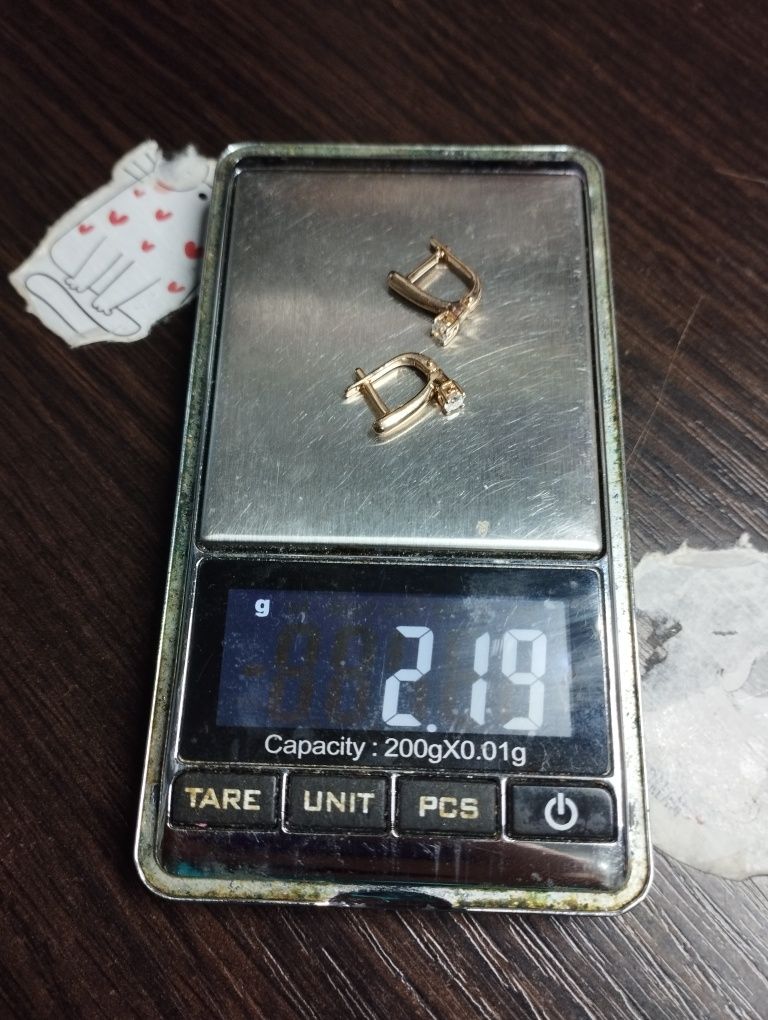 Золотые сережки 2.19 грамма