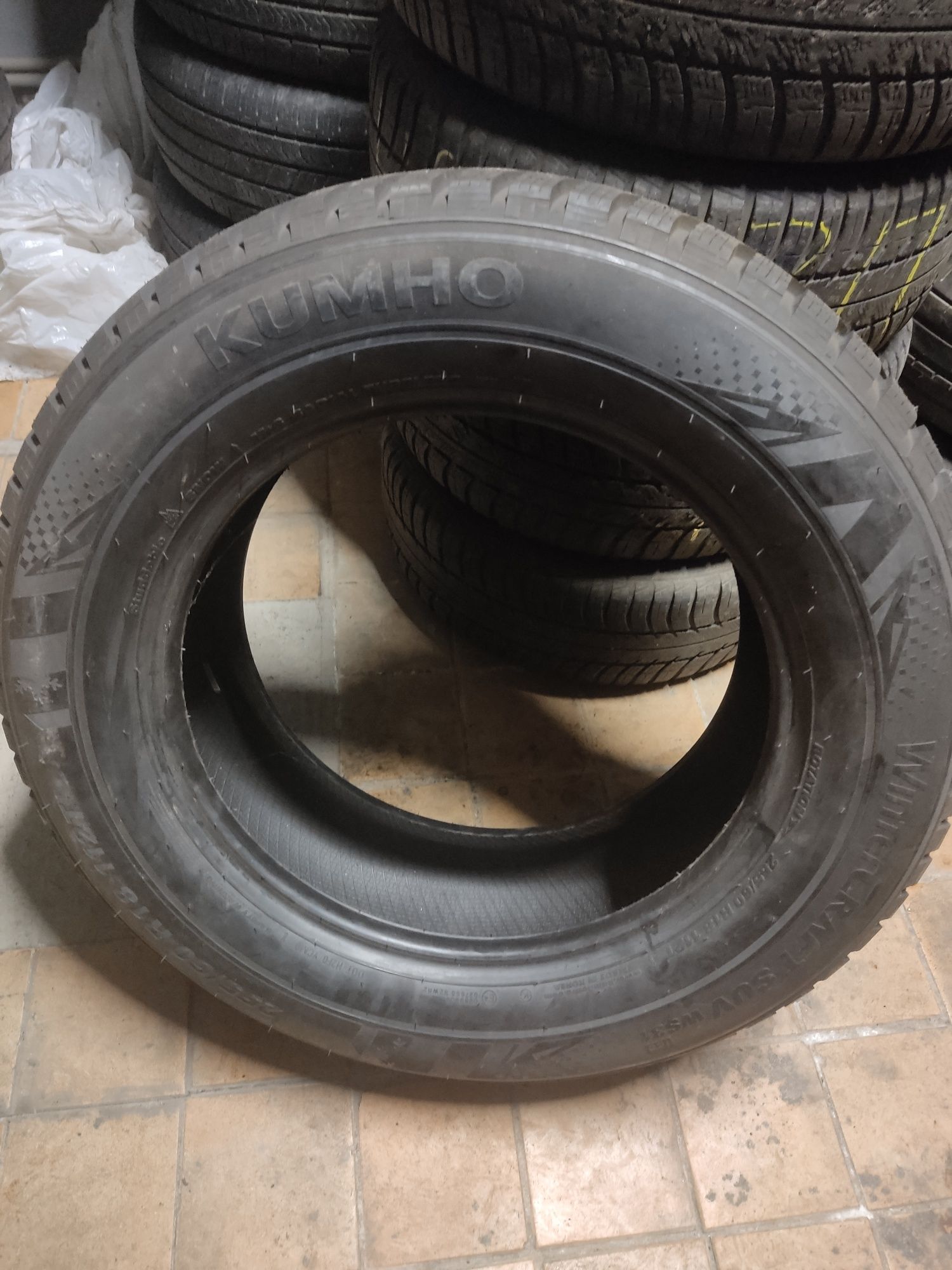 Зимняя резина Kumho R18