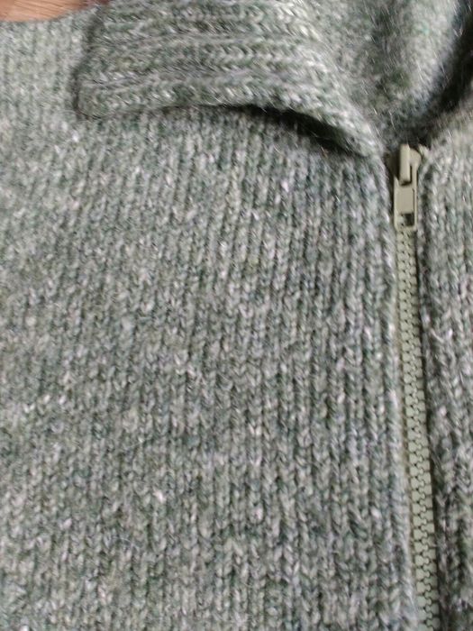 Теплая мохеровая кофта на молнии