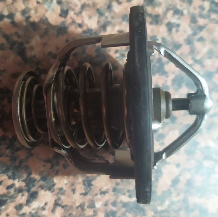 MITSUBISHI 1305A239 Термостат