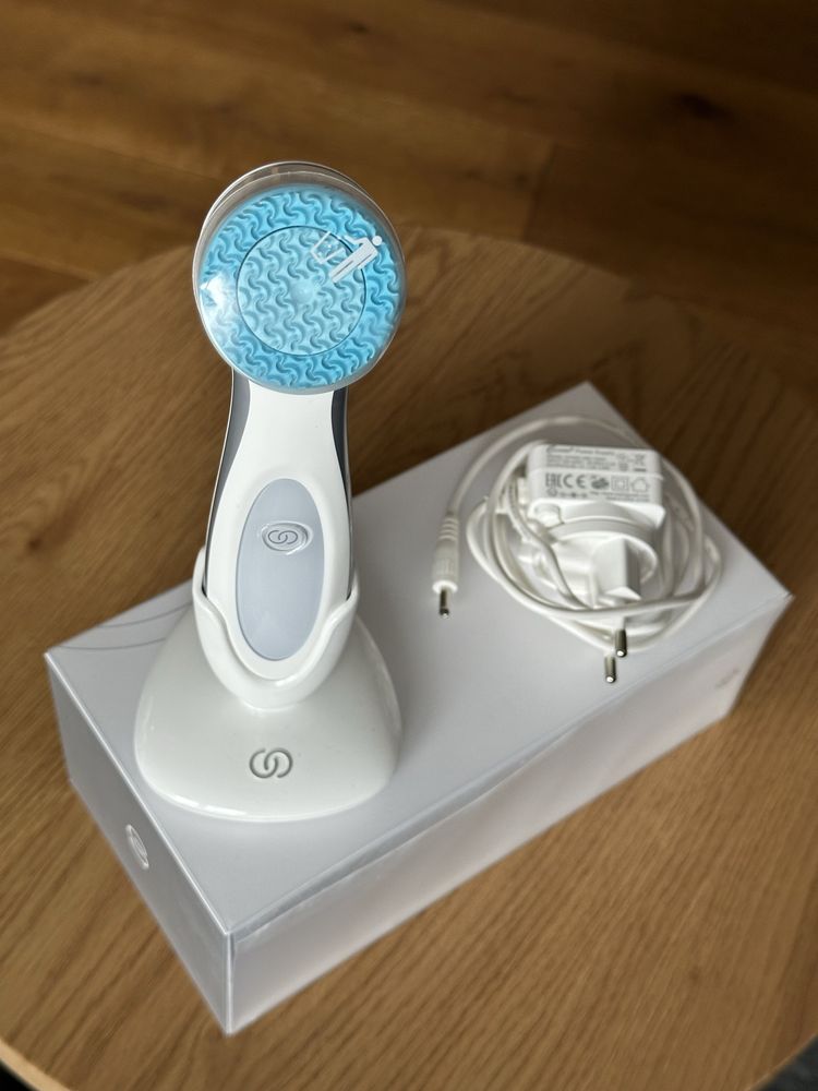 NuSkin LumiSpa iO Cleansing Kit