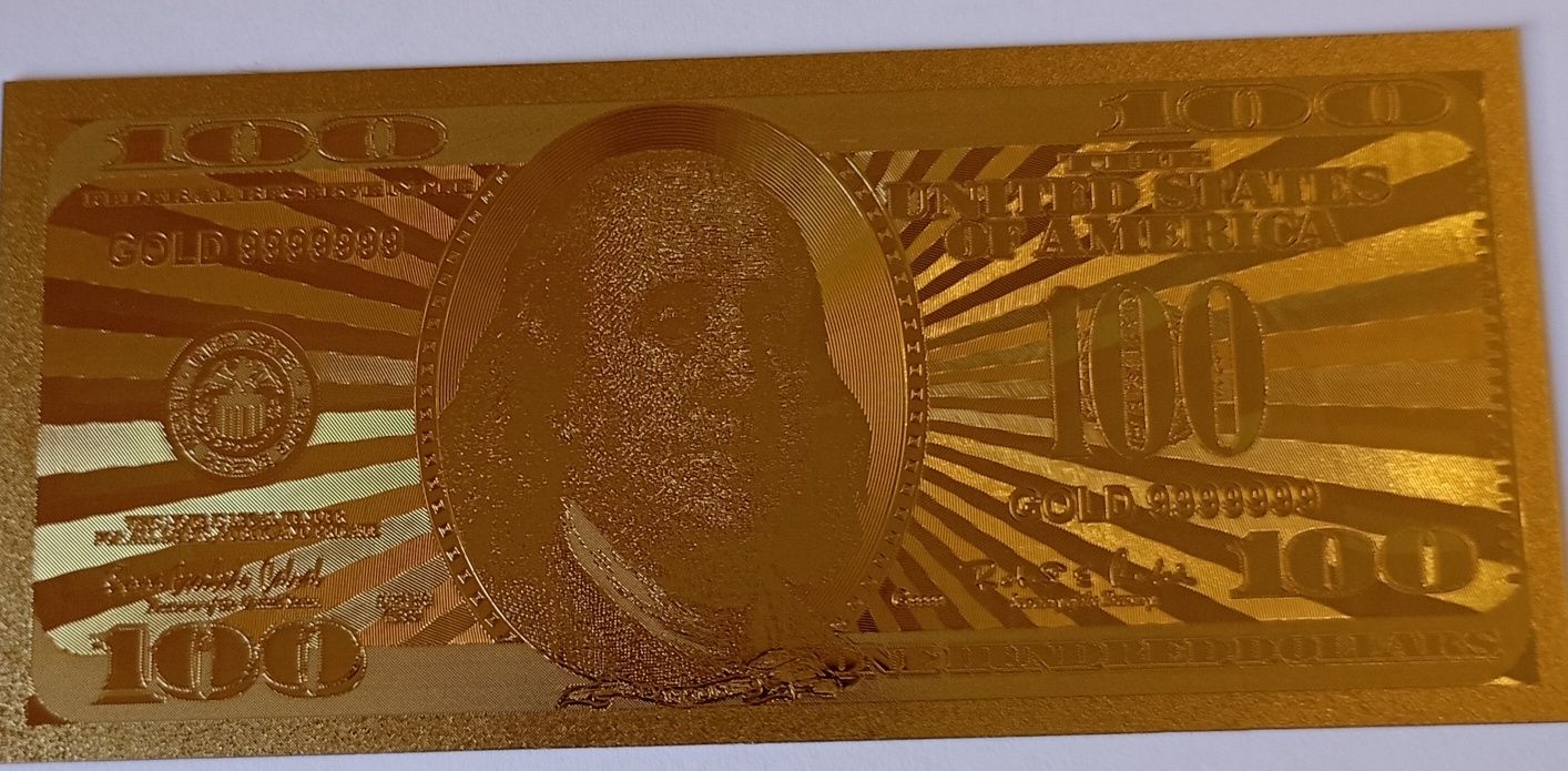 Coleção de notas de dólares revistidas a ouro