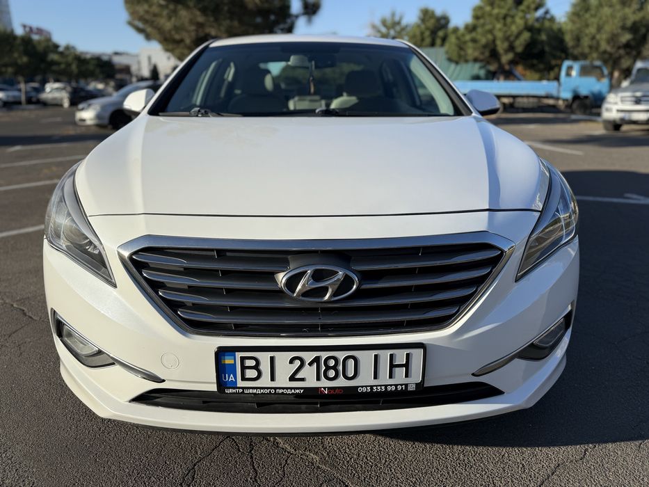 Продам Hyundai Sonata  Гибрид-Плагин 2015г