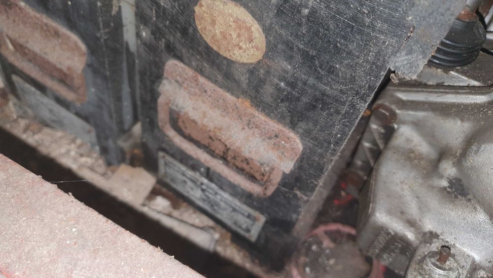 Akumulatory zasadowe duże, baterie akumulatorów, trakcyjne napięcie12V