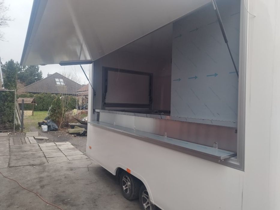 Wynajmem  od 30. 08 food truck przyczep gastronomicznych