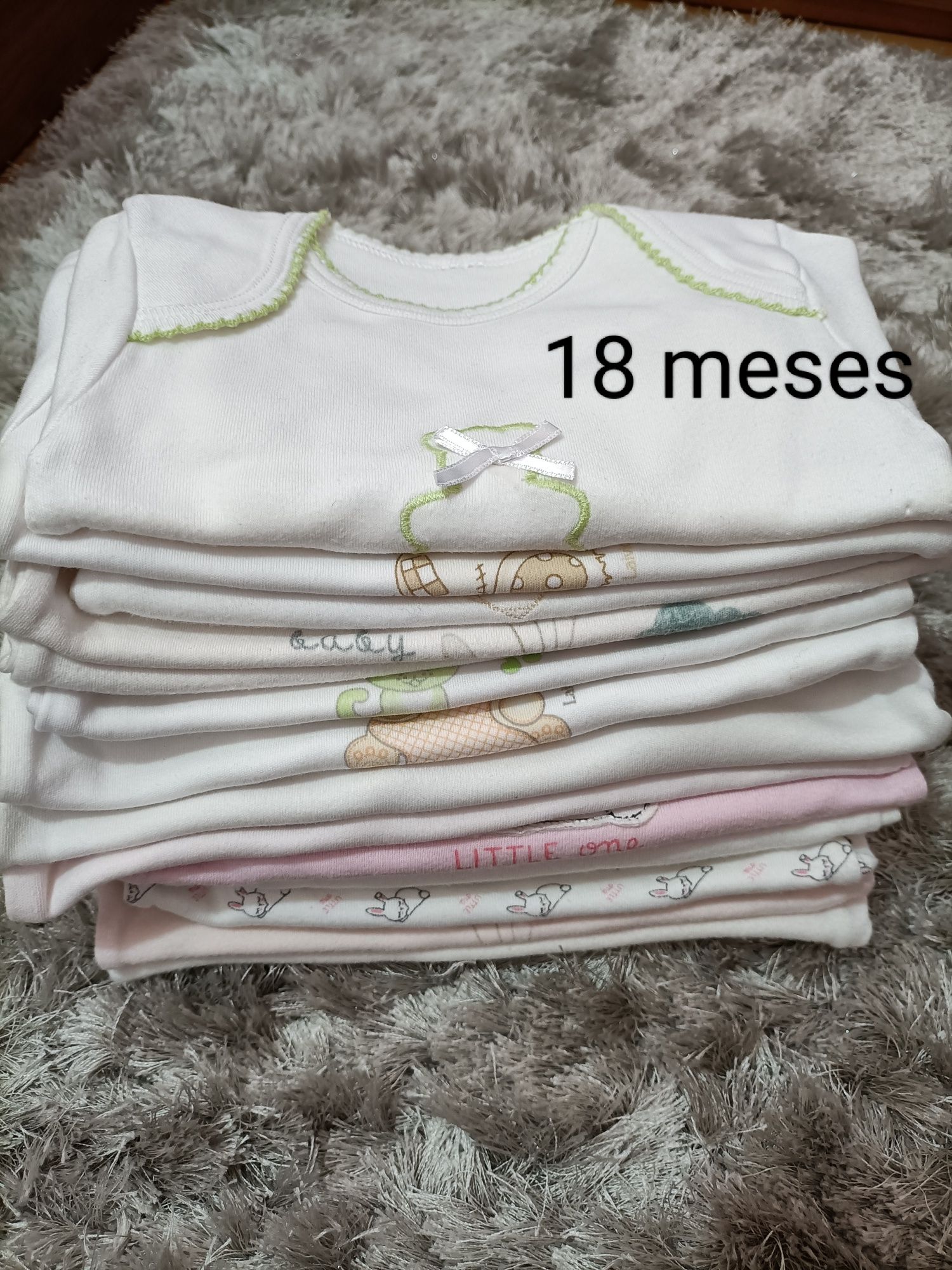 Lote de roupas de menina