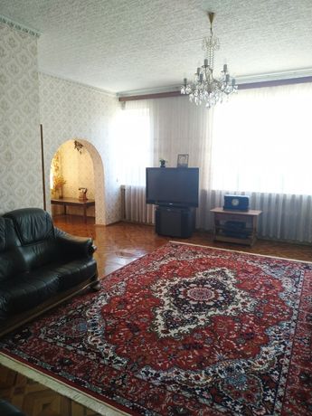 Продаж приватного будинку поблизу Тернополя