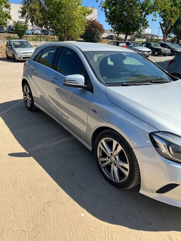 Mercedes-Benz A160 1.6 102CV gasolina de 2016