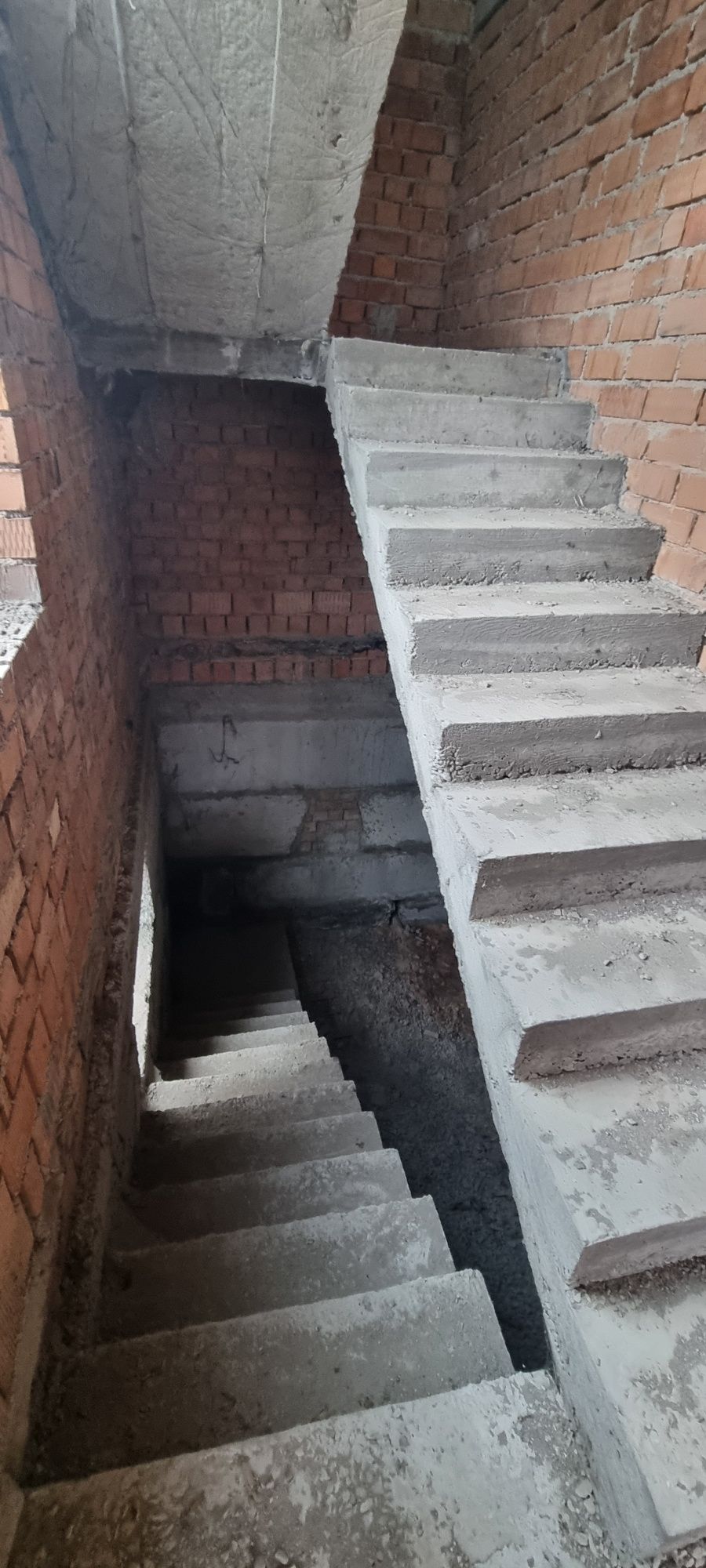 Продається новозбудований будинок. "Нова будова 2"