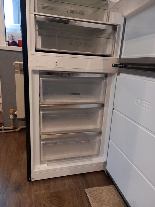 Холодильник під ремонт на запчастини Vestfrost