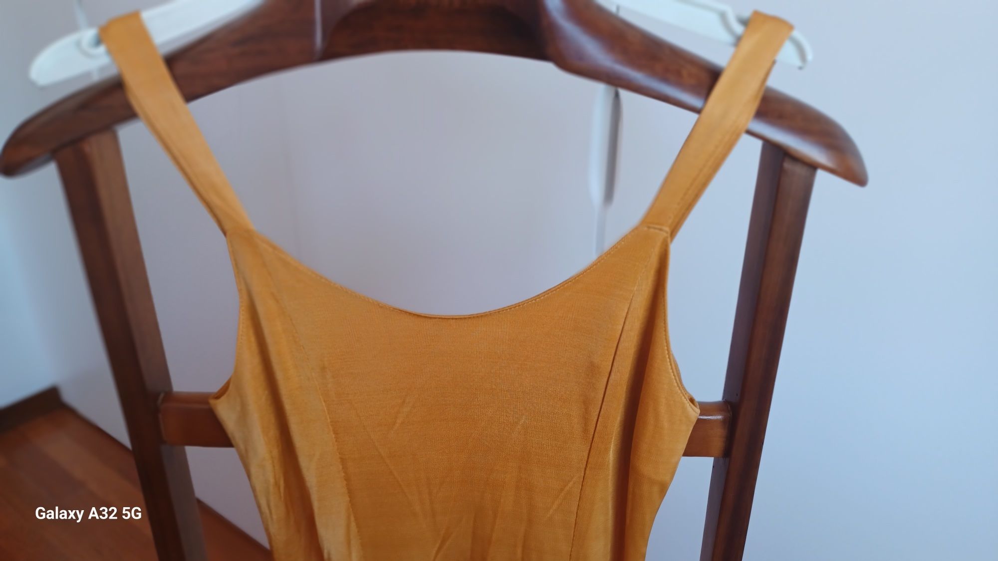 Conjunto de colete e vestido