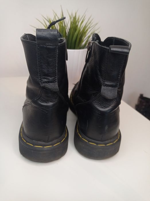 Чоботи типу Мартенси