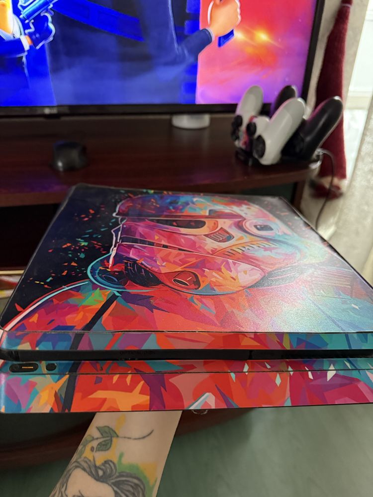 Playstatio 4 slim 1 Tb