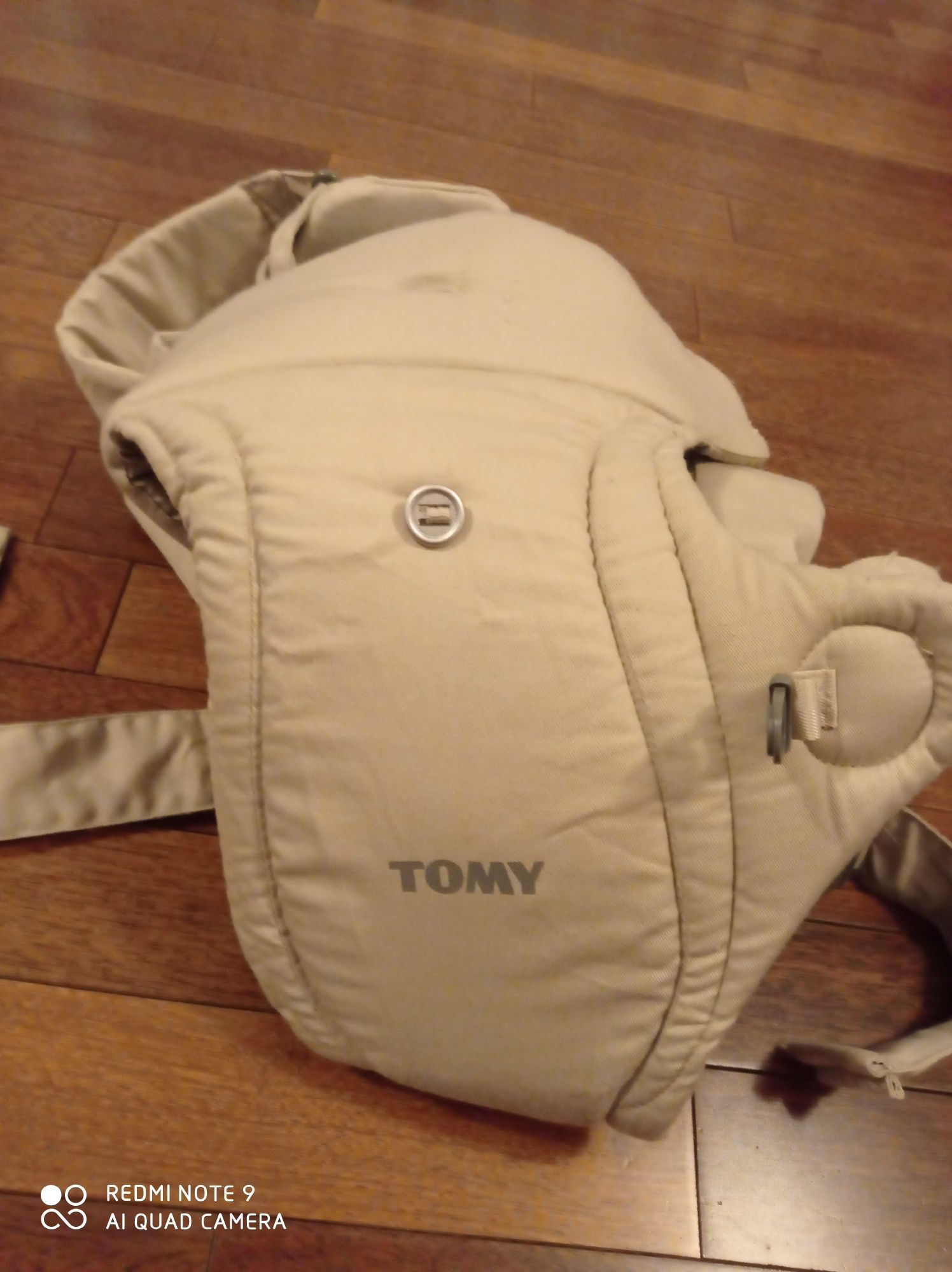 Nosidełko TOMY od 3,5 kg -9 kg